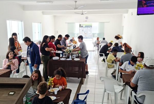 ALMOÇO SOLIDÁRIO PARA AACQ